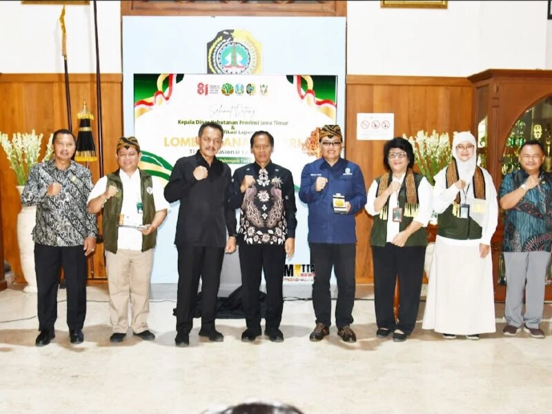 KTH Sumber Lestari Tulungagung Lolos Verifikasi Wana Lestari Nasional, Pemkab Tegaskan Komitmen Kelola Hutan Berkelanjutan – Detiktoday.com