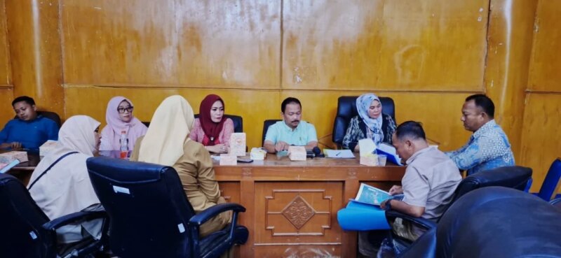 Dirut PT Seumadam Mangkir di RDP Dewan, Ketua Komisi I Kecewa dan Bubarkan Rapat – Detiktoday.com