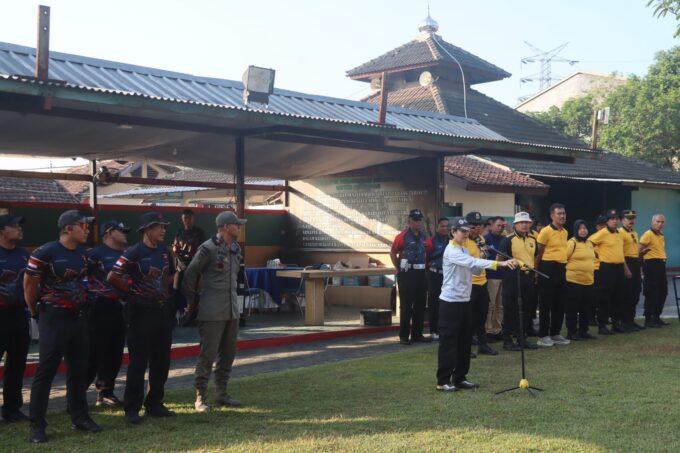 Tingkatkan Profesionalisme, Polres Demak Gelar Latihan Menembak