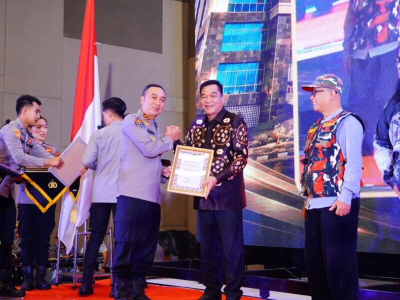 Bupati H. M. Toha Tohet, S.H. Terima Penghargaan dari Kapolda Sumsel – Detiktoday.com