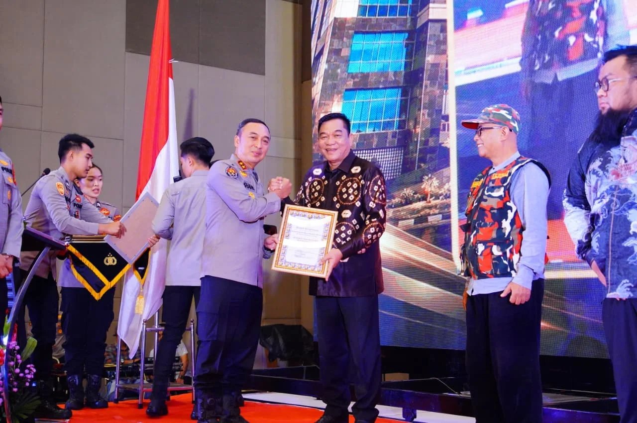 Bupati H. M. Toha Tohet, S.H. Terima Penghargaan dari Kapolda Sumsel – Detiktoday.com