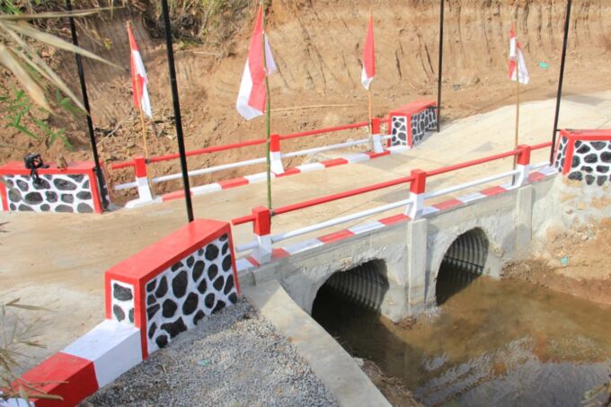 Kodim 0806/Trenggalek Rampungkan Jembatan Armco Ketiga, Hubungkan Trenggalek dan Tulungagung