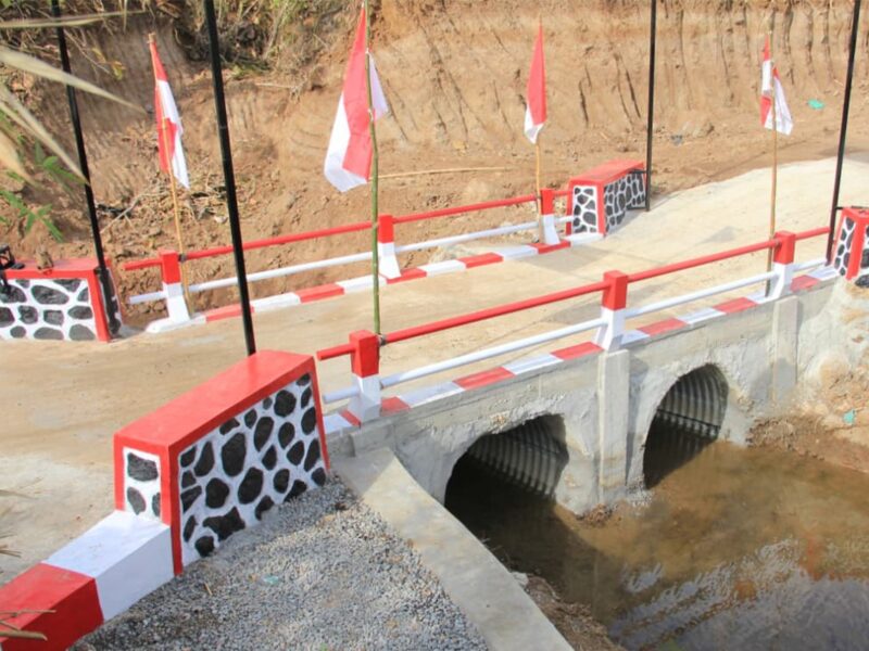 Kodim 0806/Trenggalek Rampungkan Jembatan Armco Ketiga, Hubungkan Trenggalek dan Tulungagung