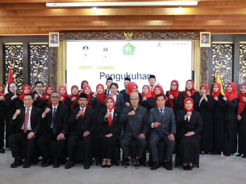 Wabup Mimik Kukuhkan 29 Kepala UPTD Puskesmas di Sidoarjo, Berikut Daftar Nama yang Dilantik – Detiktoday.com