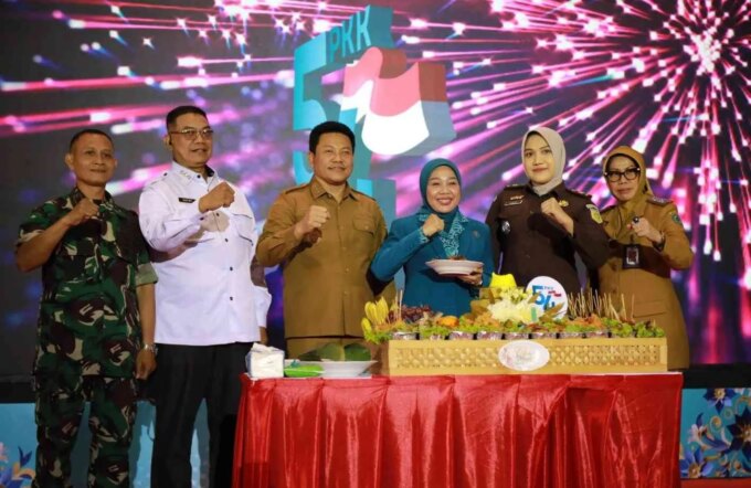 Peringati HKG ke-54, PKK Sidoarjo Fokus Pemberdayaan Keluarga Menuju Indonesia Emas 2045 – Detiktoday.com