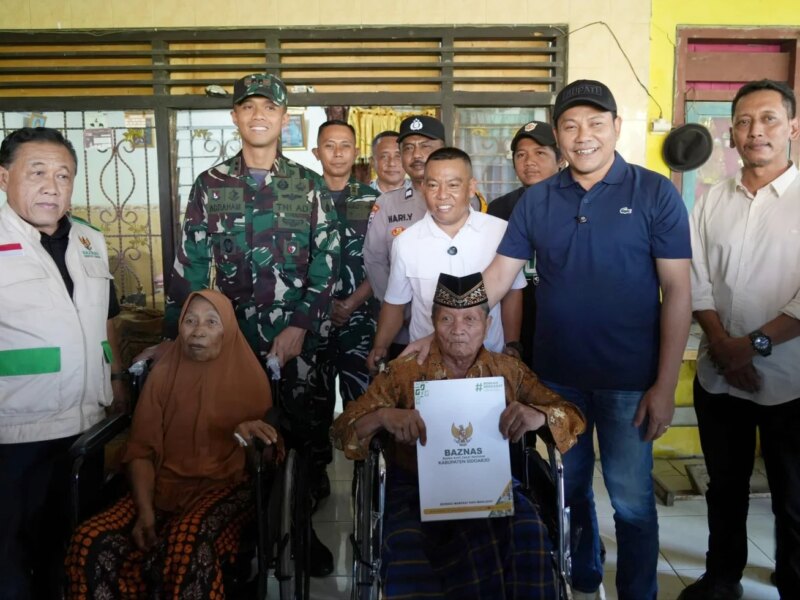 Sidak RTLH hingga Serahkan Kaki Palsu, Bupati Subandi Pastikan Bantuan Tepat Sasaran untuk Warga Sidoarjo – Detiktoday.com