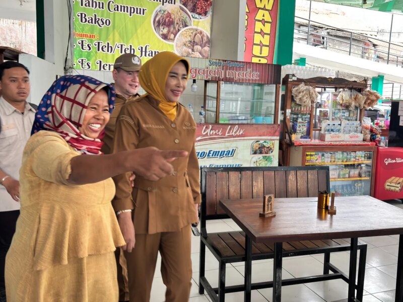 Wabup Mimik Minta Penataan Ulang dan Revitalisasi Sentra Kuliner Gajah Mada Sidoarjo – Detiktoday.com