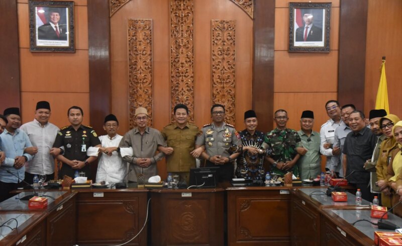 Forkopimda Sidoarjo Berantas Penyakit Masyarakat, Miras Ilegal hingga Prostitusi  – Detiktoday.com