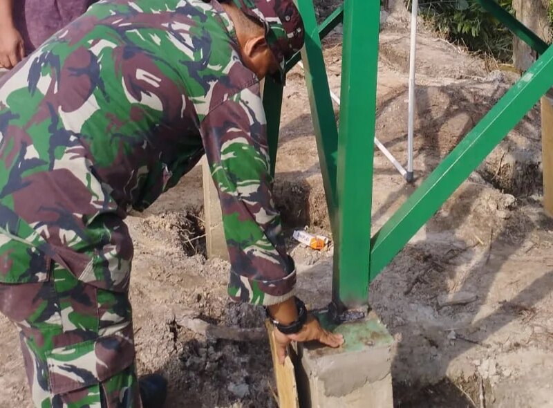 Pastikan Distribusi Air Untuk Masyarakat Berjalan Baik, Satgas TMMD Pasangi Pipa-Pipa – Detiktoday.com