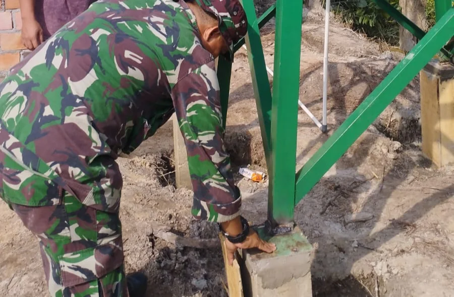 Pastikan Distribusi Air Untuk Masyarakat Berjalan Baik, Satgas TMMD Pasangi Pipa-Pipa – Detiktoday.com