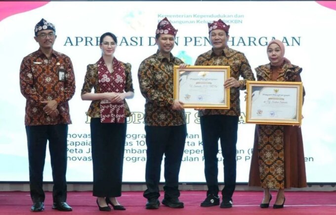 Sidoarjo Raih Penghargaan dari Kemendugbangga/ BKKBN Jatim atas Komitmen Cegah Stunting – Detiktoday.com