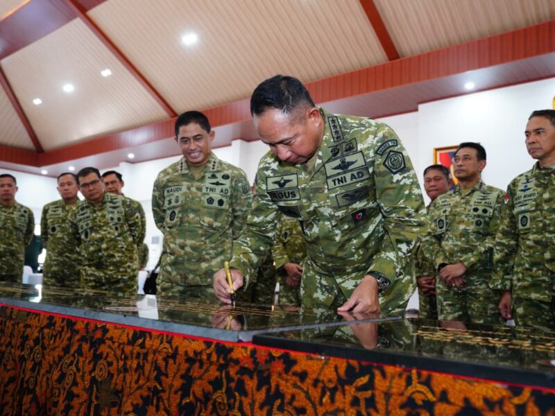 Panglima TNI Pimpin Pengesahan Doktrin "Perisai Trisula Nusantara", Tegaskan Adaptasi TNI Hadapi Perang Modern