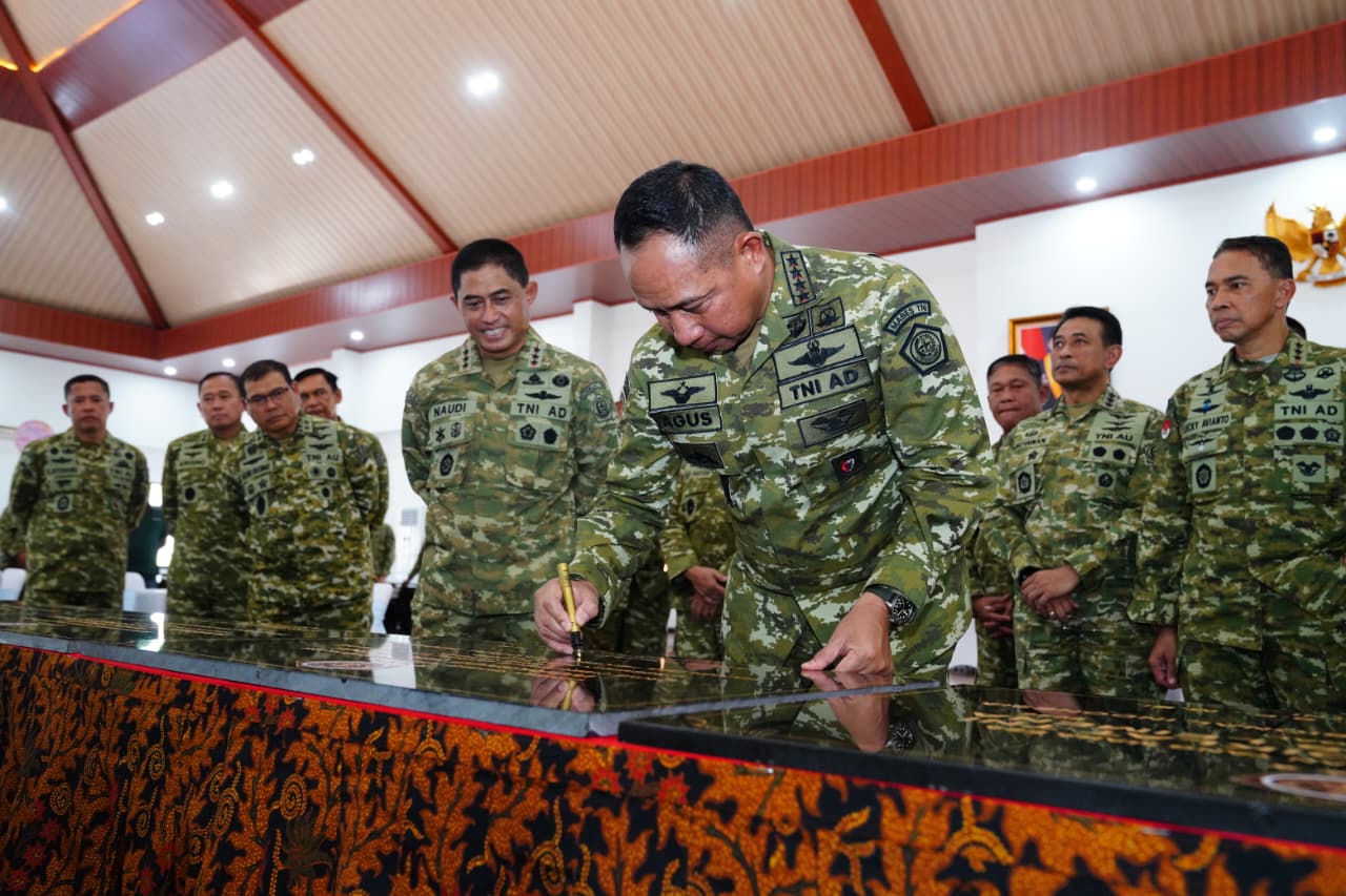 Panglima TNI Pimpin Pengesahan Doktrin "Perisai Trisula Nusantara", Tegaskan Adaptasi TNI Hadapi Perang Modern