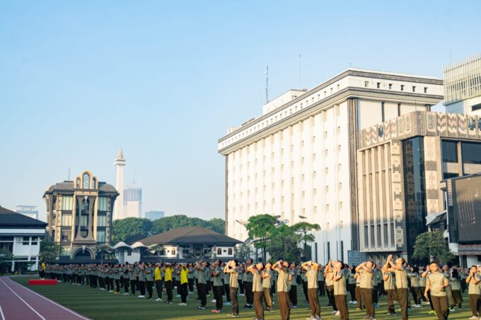 Panglima TNI dan Kasad Perkuat Soliditas Melalui Olahraga Bersama Prajurit