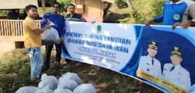 Komitmen Ketahanan Pangan, Pemkab PALI Bagikan Bibit Ikan Produktif kepada Kelompok Pembudidaya di Desa Sukamaju – Detiktoday.com