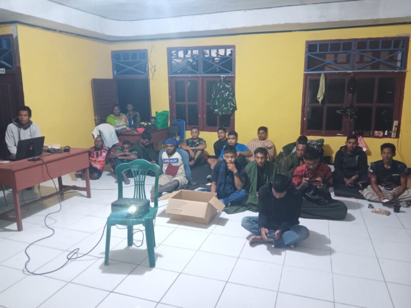 Semarakkan Kebersamaan, Satgas TMMD Ke-129 Kodim 1807/Sorong Selatan Gelar Nobar Final Piala Dunia 2026 Bersama Masyarakat