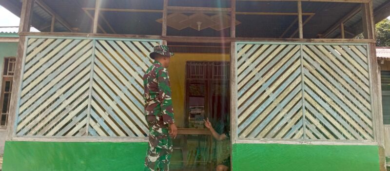 Satgas TMMD Ke-129 Kodim 1807/Sorong Selatan Percepat Rehab RTLH Milik Pak Herman, Wujud Nyata Kepedulian TNI untuk Kesejahteraan Rakyat