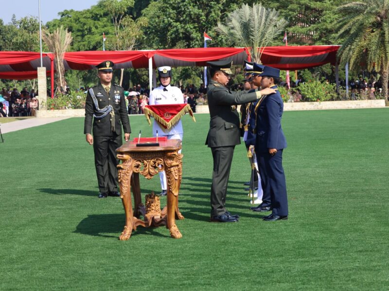Kodiklat TNI Cetak 734 Perwira Prajurit Karier TNI Gelombang I TA 2026 Siap Mengabdi kepada Bangsa dan Negara