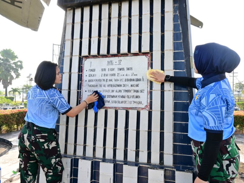 Jelang Hari Bakti Ke-79 TNI AU, Lanud Sjamsudin Noor Gelar Karya Bakti Lestarikan Warisan Sejarah Dirgantara