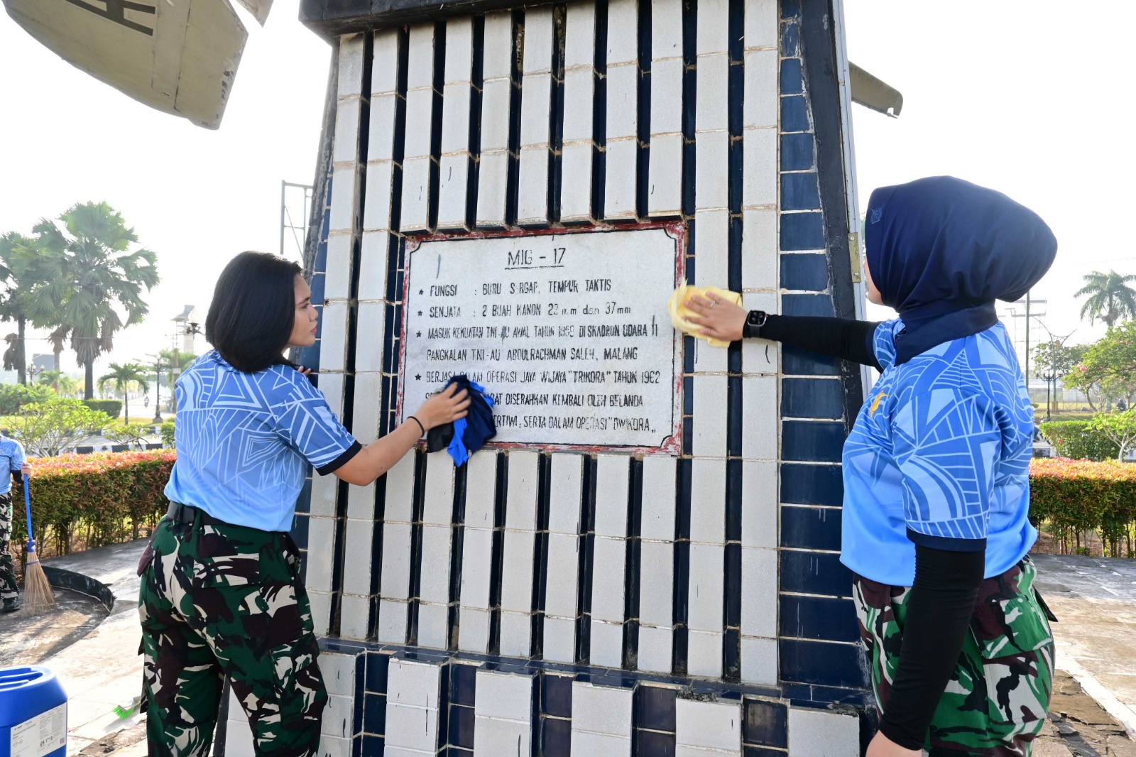 Jelang Hari Bakti Ke-79 TNI AU, Lanud Sjamsudin Noor Gelar Karya Bakti Lestarikan Warisan Sejarah Dirgantara