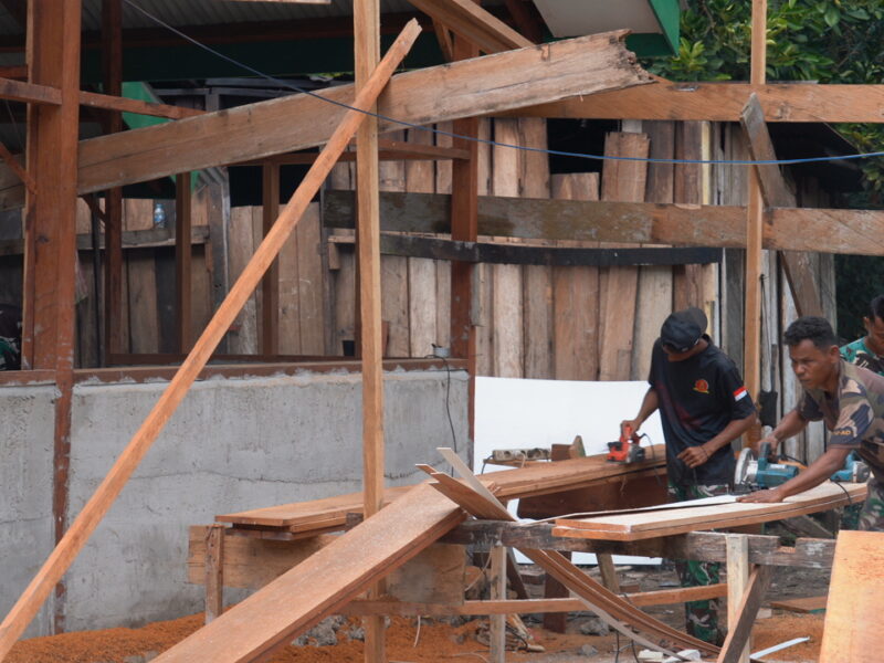 Satgas TMMD Ke-129 Kodim 1807/Sorong Selatan Percepat Pembangunan Rumah Kedua Type 36, Wujud Nyata Pengabdian TNI untuk Rakyat