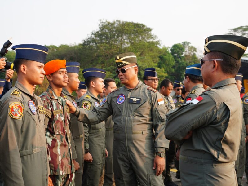 Panglima TNI Tinjau Kesiapan Alutsista Demo Udara HUT Ke-81 RI