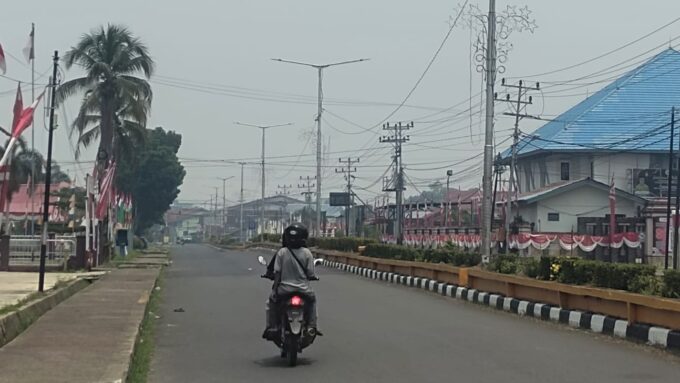 Dihantui Asap dan Dihimpit Harga! Masyarakat Kapuas Hulu Sesak Nafas karena Karhutla Sekaligus Tertekan Pertalite Tembus Rp 18 Ribu – Detiktoday.com