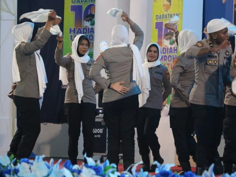 RTH Ma’aruf Amin Meriah, Tim Hadrat dan Sawat Polres Fakfak Tampil Memukau di Lomba Islami 666 Tahun Islam di Tanah Papua – Detiktoday.com