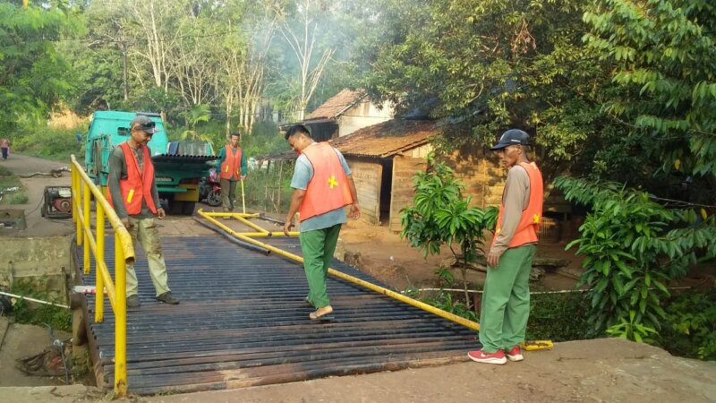 Atas Instruksi Bupati Toha, Jembatan Purwosari Rampung Diperbaiki – Detiktoday.com