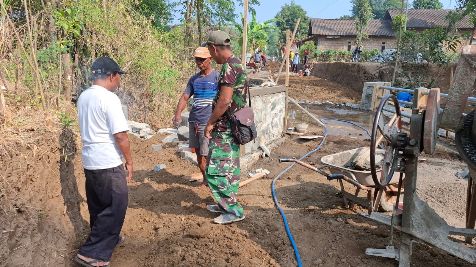 PEMBANGUNAN SASARAN FISIK TMMD KE-129, TERUS DIKEBUT