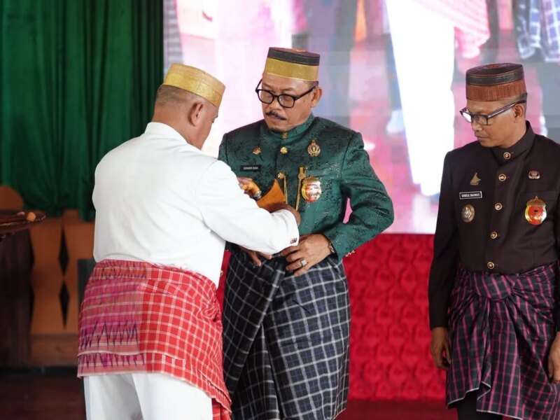 Gubernur Suhardi Duka Dikukuhkan Adat Balanipa, Raih Gelar Sulo Tappidena – Detiktoday.com