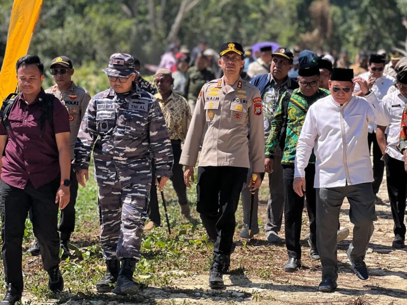Satu Tungku Tiga Batu Hidup, Kapolres Fakfak Dukung Peringatan 666 Tahun Islam di Tanah Papua – Detiktoday.com