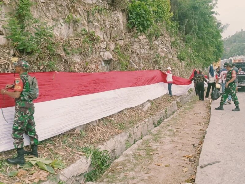 Koramil Fakfak Bersama PPM Bentangkan Bendera Merah Putih 300 Meter – Detiktoday.com