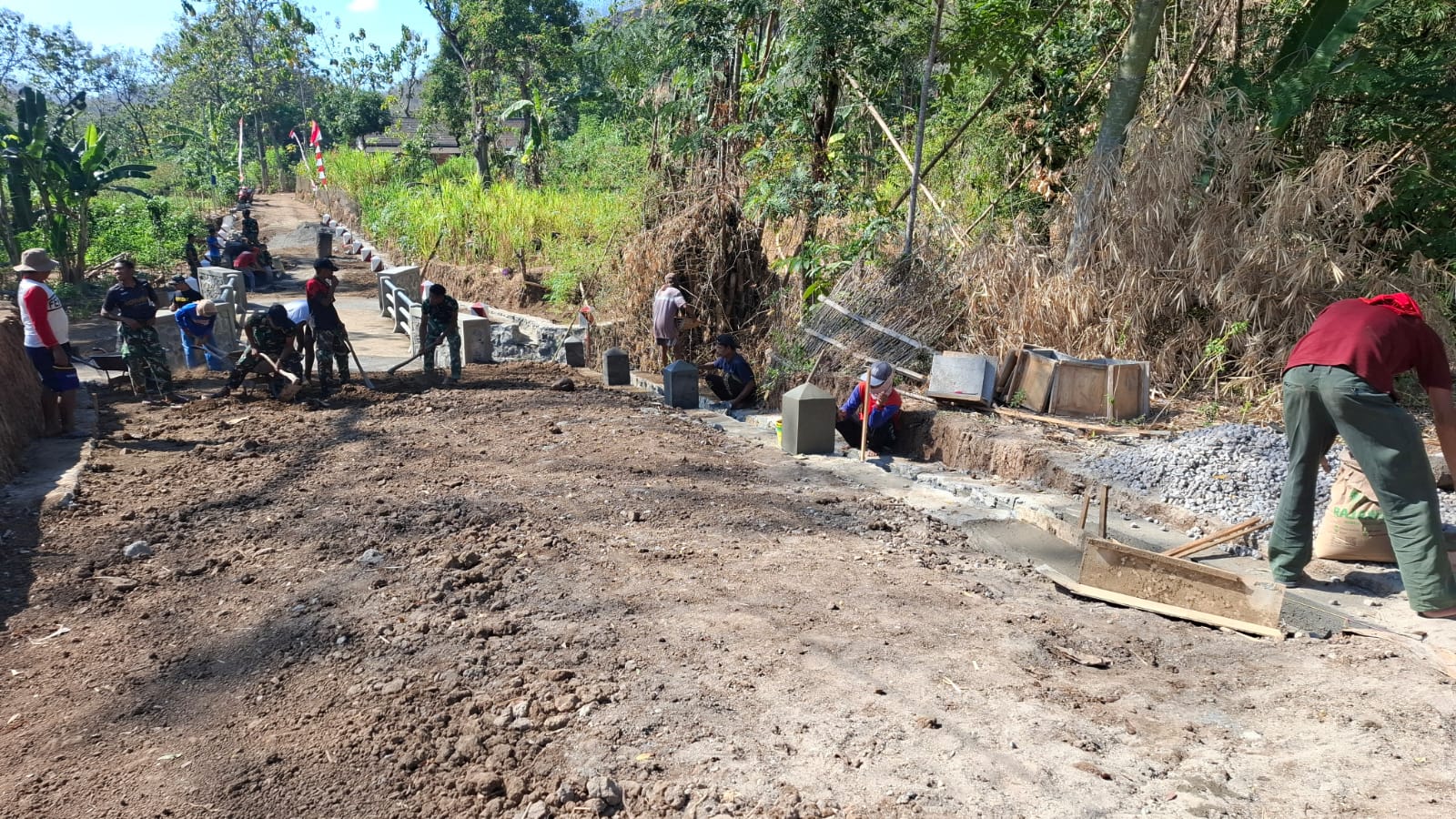 Satgas TMMD Bersama Warga, Terus Pacu Pembangunan Fisik