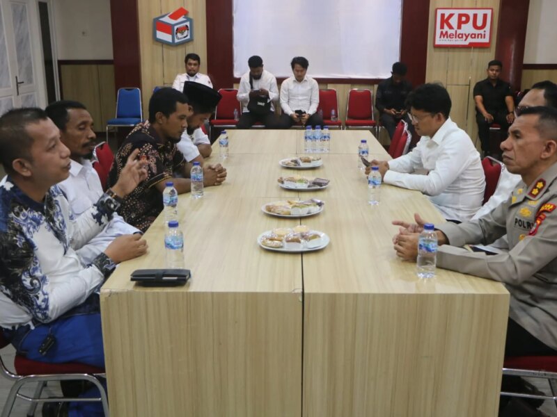 Perkuat Sinergitas, Kapolres Fakfak Temui KPU Kordinasi Kesiapan Pengamanan Pemilu dan Pilkada – Detiktoday.com