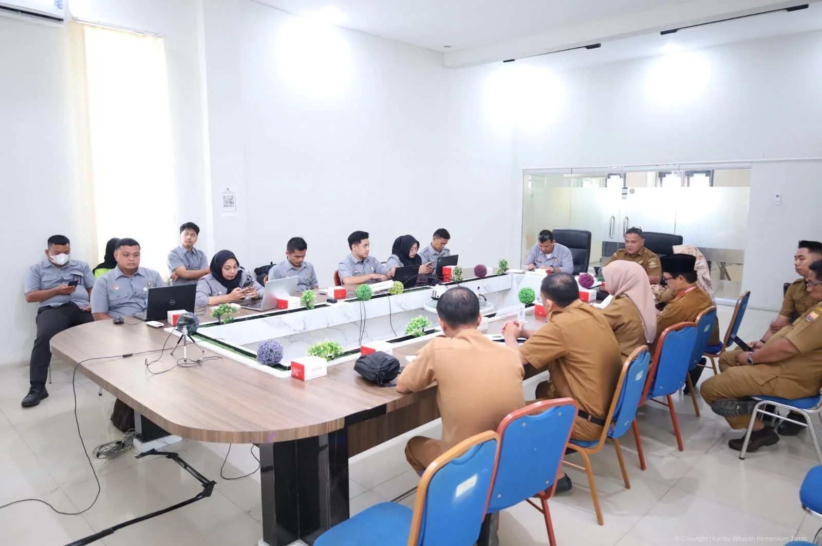 Bahas Remunerasi, Tarif BLUD, dan Hak Keuangan DPRD, Kanwil Kemenkum Jambi Harmonisasikan Tiga Ranpergub – Detiktoday.com