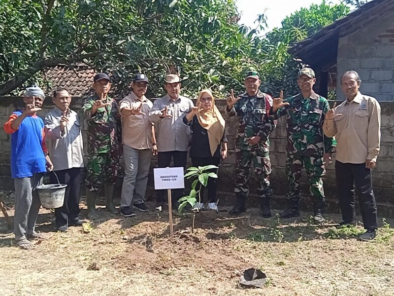 Sasaran Non Fisik, TMMD 129 Bulu Lor Gelar Penanaman Bibit Pohon