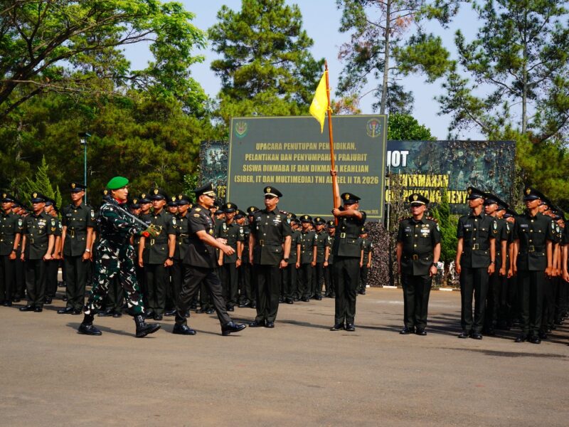564 PRAJURIT SISWA DIKMABA TNI AD RESMI DILANTIK, PANGDAM III/SILIWANGI TEKANKAN PROFESIONALISME DAN INTEGRITAS