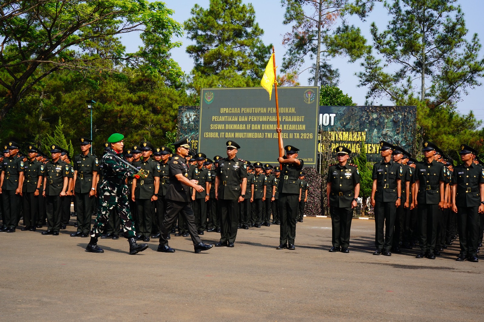 564 PRAJURIT SISWA DIKMABA TNI AD RESMI DILANTIK, PANGDAM III/SILIWANGI TEKANKAN PROFESIONALISME DAN INTEGRITAS