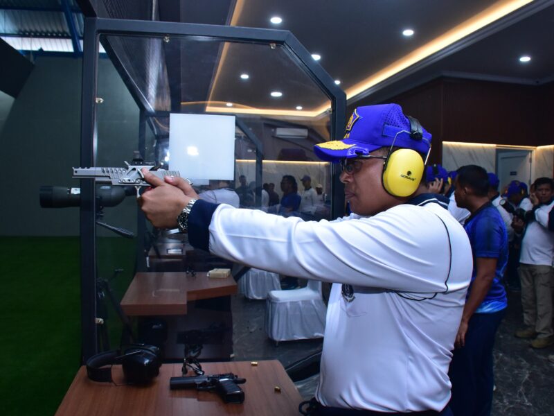 PANGKORMAR DAMPINGI KASAL RESMIKAN LAPANGAN TEMBAK, BLUE BERET LOUNGE DAN MILITARY POLICE WARDROOM PUSPOMAL
