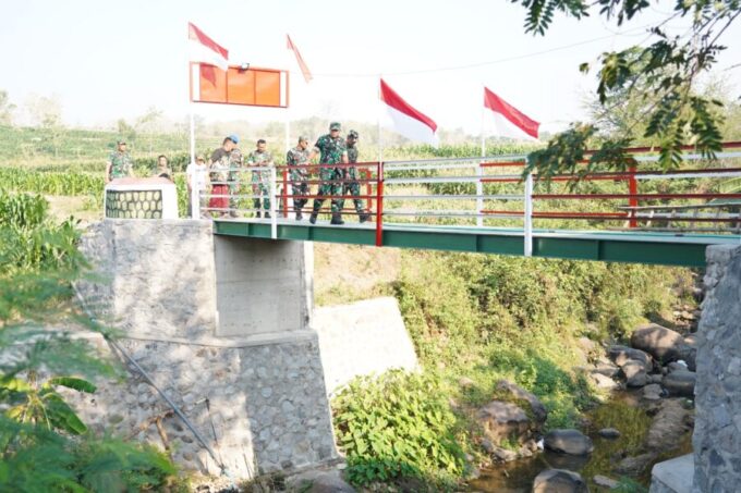 Jembatan Garuda Hidupkan Jalan yang Telah Lama Mati dan Ditanami Warga