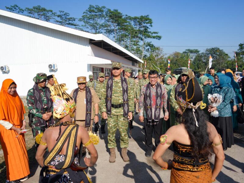 Tutup Dikmaba Infanteri TNI AD Gelombang II TA 2026, Pangdam IV/Diponegoro Tekankan Profesionalisme dan Pengabdian
