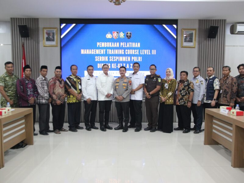 Sespimmen Polri Pelajari Strategi Kepemimpinan melalui Studi Lingkungan di Demak