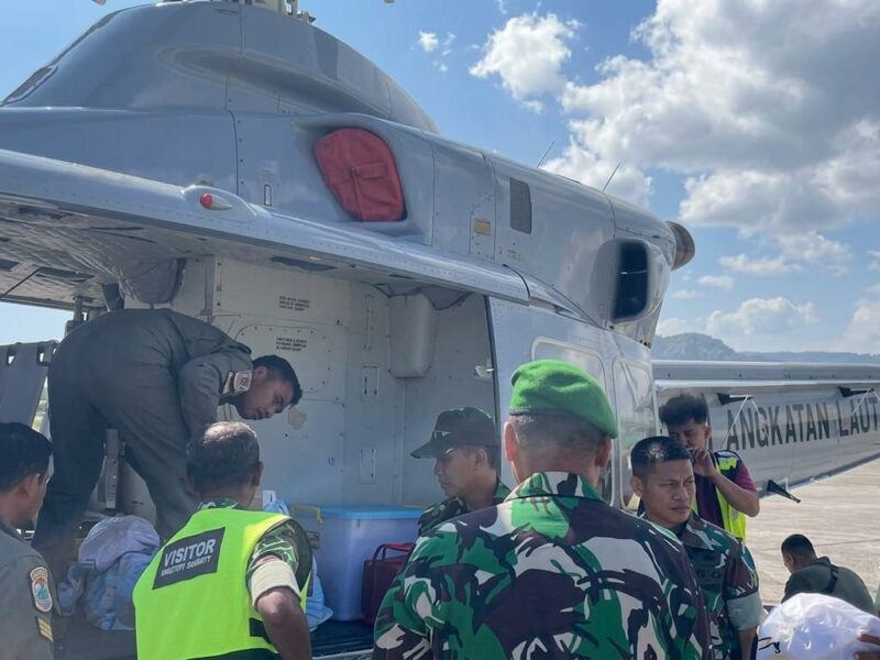 UNSUR UDARA TNI AL DISTRIBUSI LOGISTIK BENCANA GEMPA DI NTT
