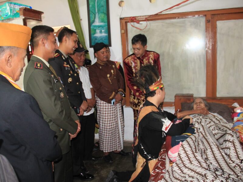 HUT Ke-81 RI, Forkopimda Trenggalek Sambangi Veteran