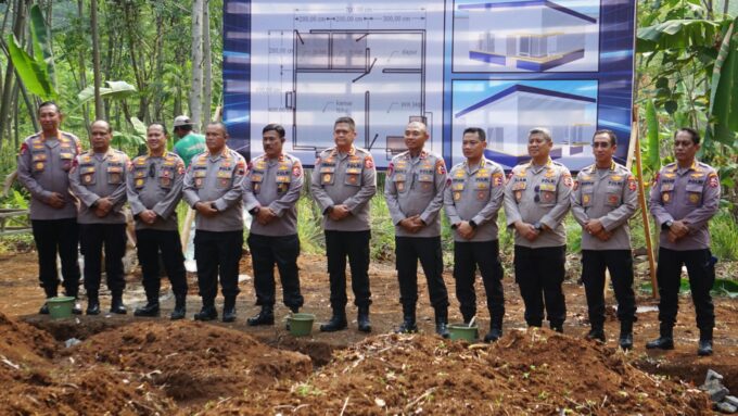 Peletakan Batu Pertama Pembangunan Mako Unit Ujung Negoro Ditpolairud Polda Jateng, Perkuat Harkamtibmas dan Keamanan Pesisir Batang