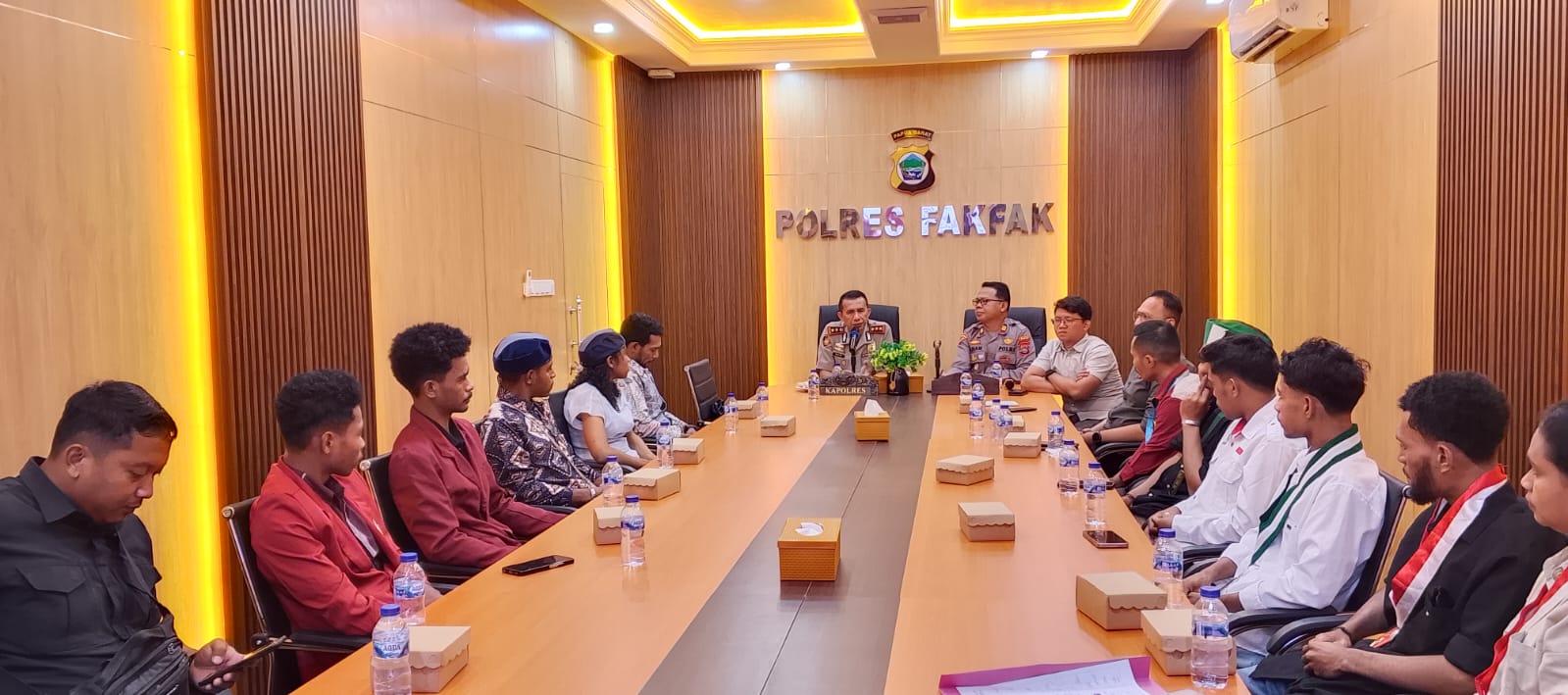 Kapolres Fakfak Gandeng Cipayung Plus Jaga Keamanan Fakfak – Detiktoday.com