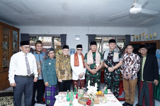 Pangdam III/Siliwangi Kunjungi Tanwiriyyah Cianjur, Tekankan Peran Santri dalam Menjaga Persatuan dan Kemajuan Bangsa