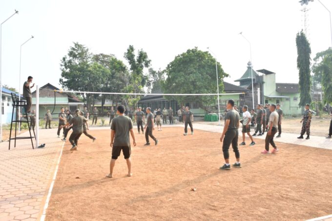 Olahraga Bersama Sarana Sehat Anggota Kodim Ponorogo