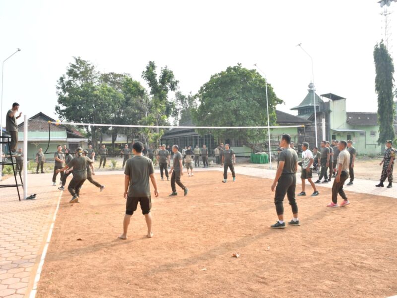 Olahraga Bersama Sarana Sehat Anggota Kodim Ponorogo